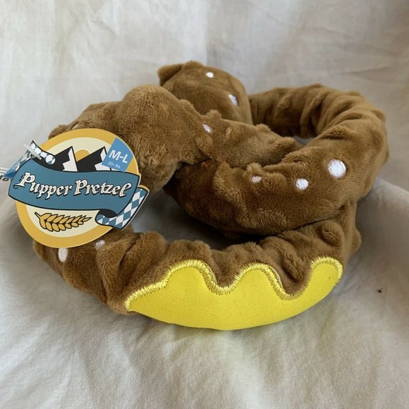 barkbox pretzel toy